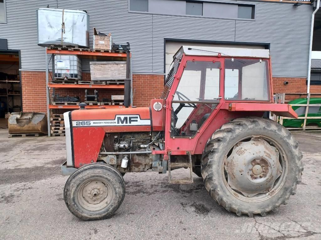 Massey Ferguson 265 Traktory