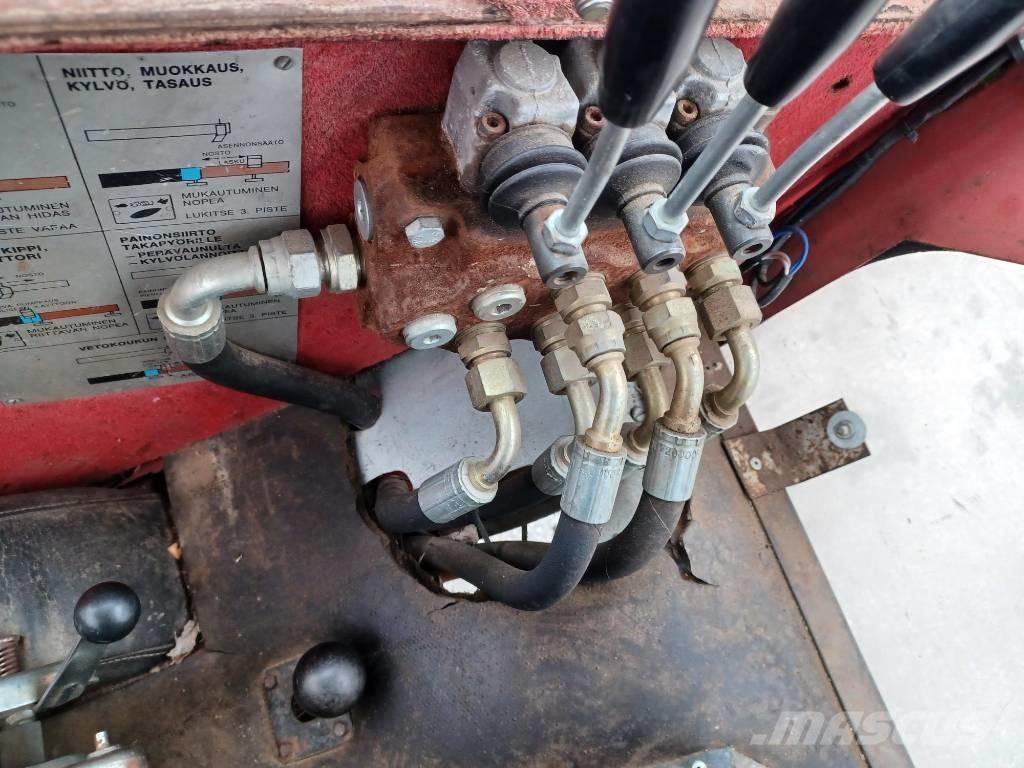 Massey Ferguson 265 Traktory