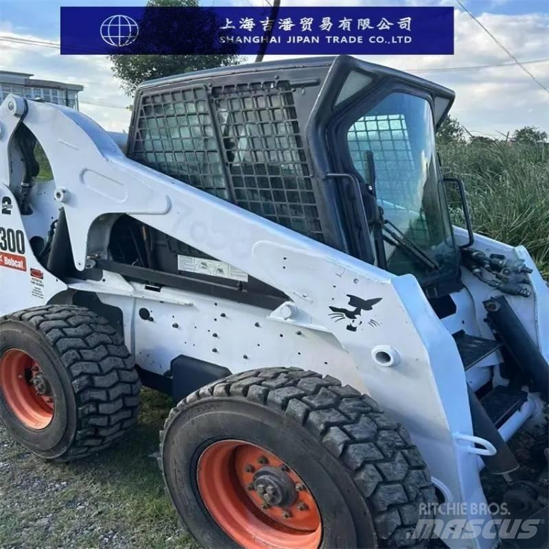 Bobcat s 300 Smykem řízené nakladače
