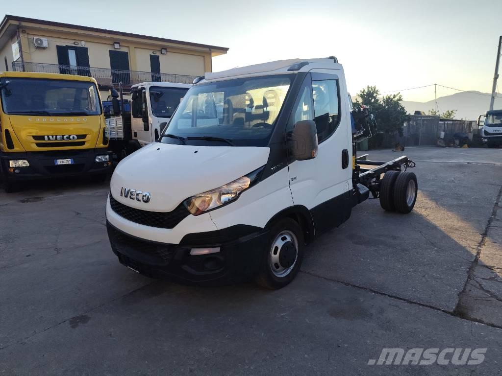Iveco Daily 35-150 Autojeřáby, hydraulické ruky