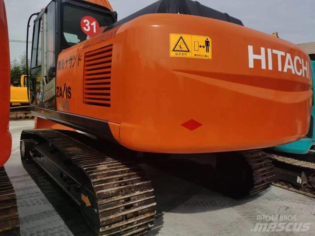 Hitachi ZX 240 Pásová rýpadla
