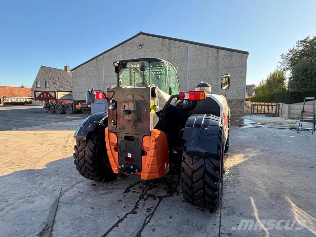 Bobcat TL470 Teleskopické nakladače pro zemědělství