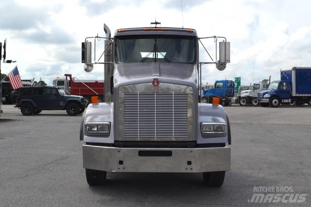 Kenworth T 800 Tahače