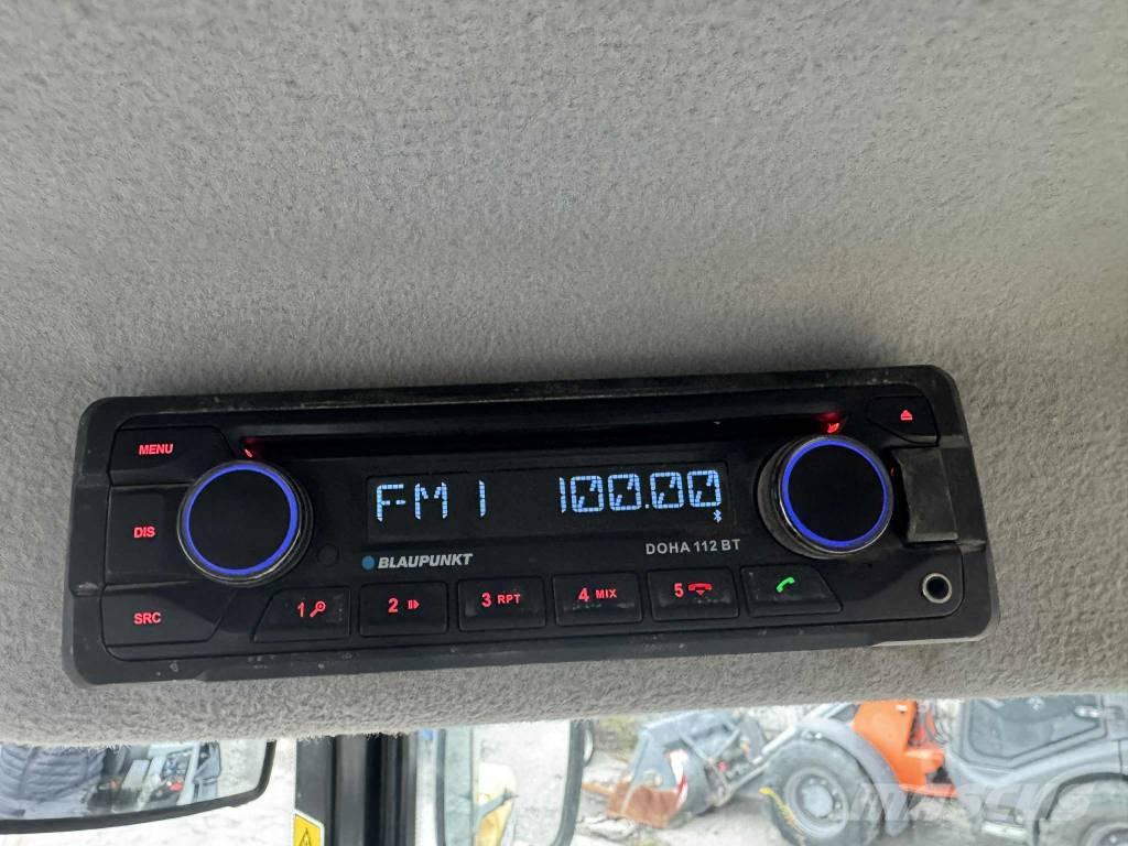 CAT 907 M Kolové nakladače