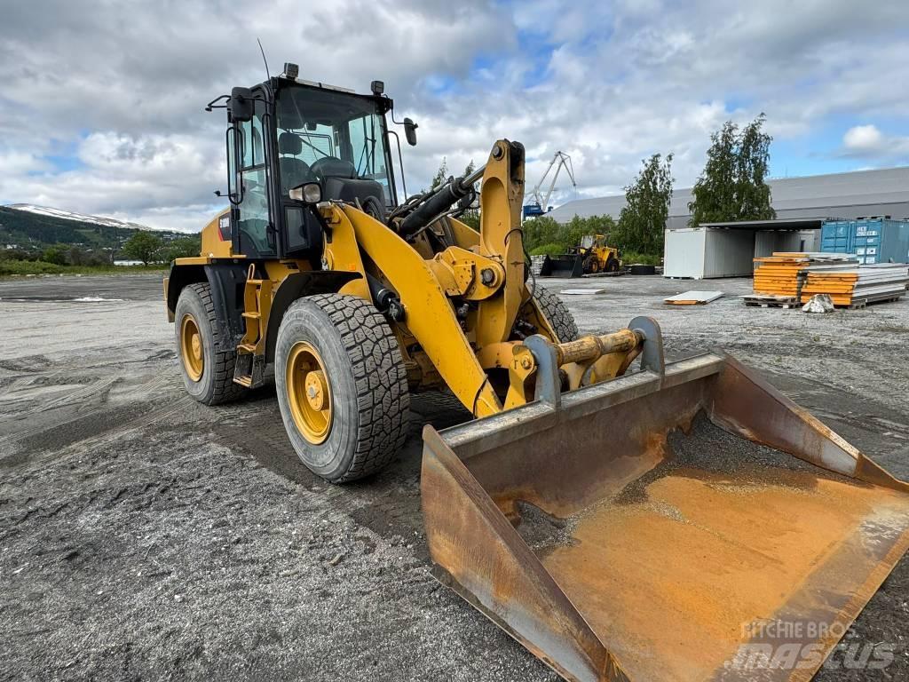 CAT 918 M Kolové nakladače