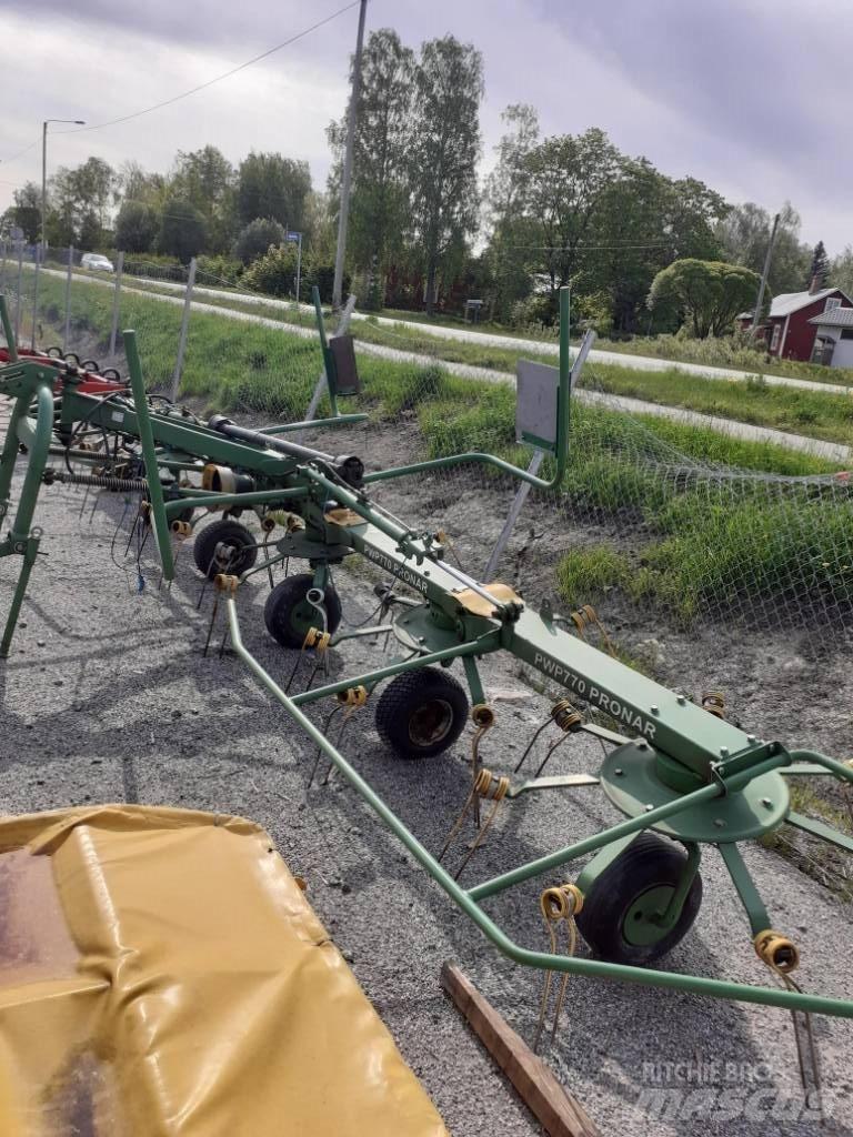 Pronar PWP 770 Obraceče a shrabovače sena