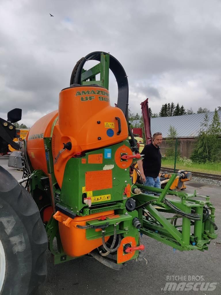 Amazone UG901 Nesené postřikovače
