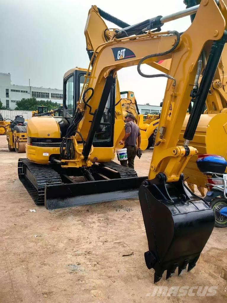 CAT 304 CR Mini rýpadla < 7t