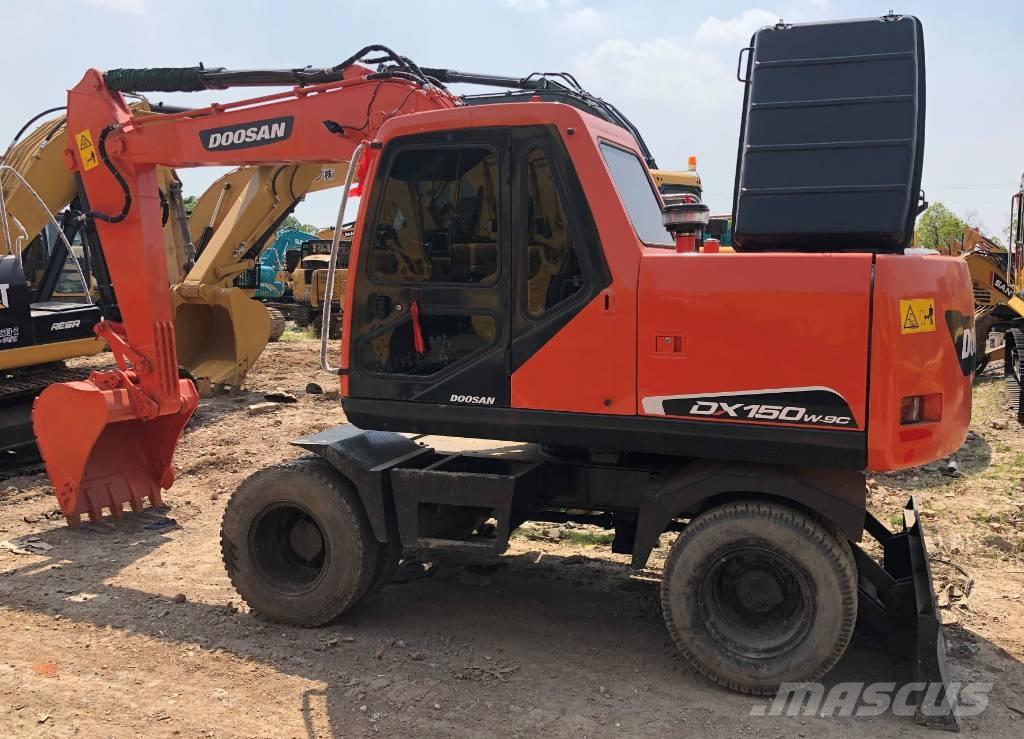 Doosan DX150W Pásová rýpadla