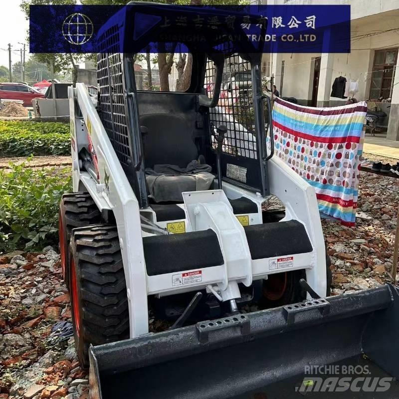 Bobcat S 130 Smykem řízené nakladače