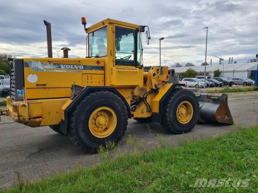 Volvo L70C Kolové nakladače