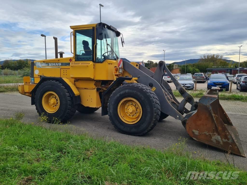 Volvo L70C Kolové nakladače