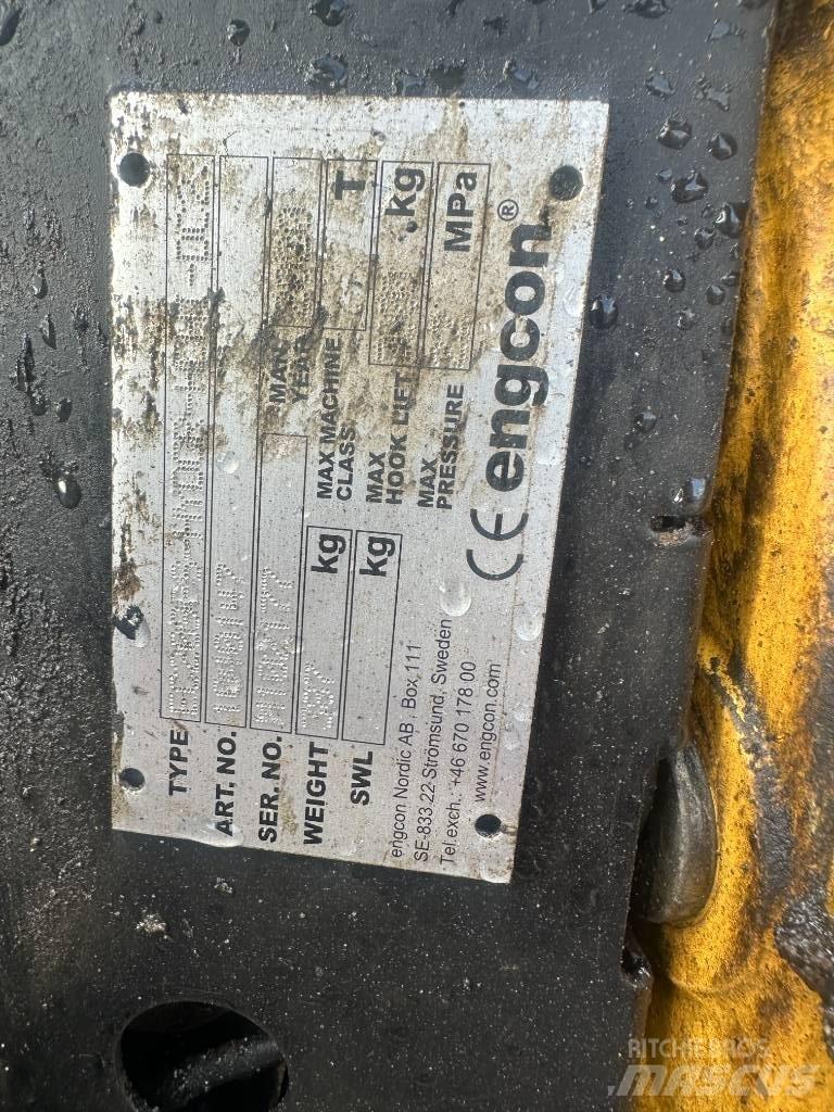Hitachi ZX 85 USB-6 Midi rýpadla 7t - 12t
