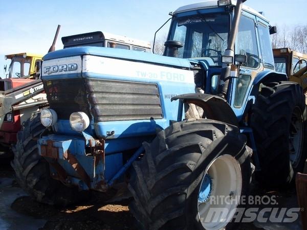 Ford TW 30 Traktory