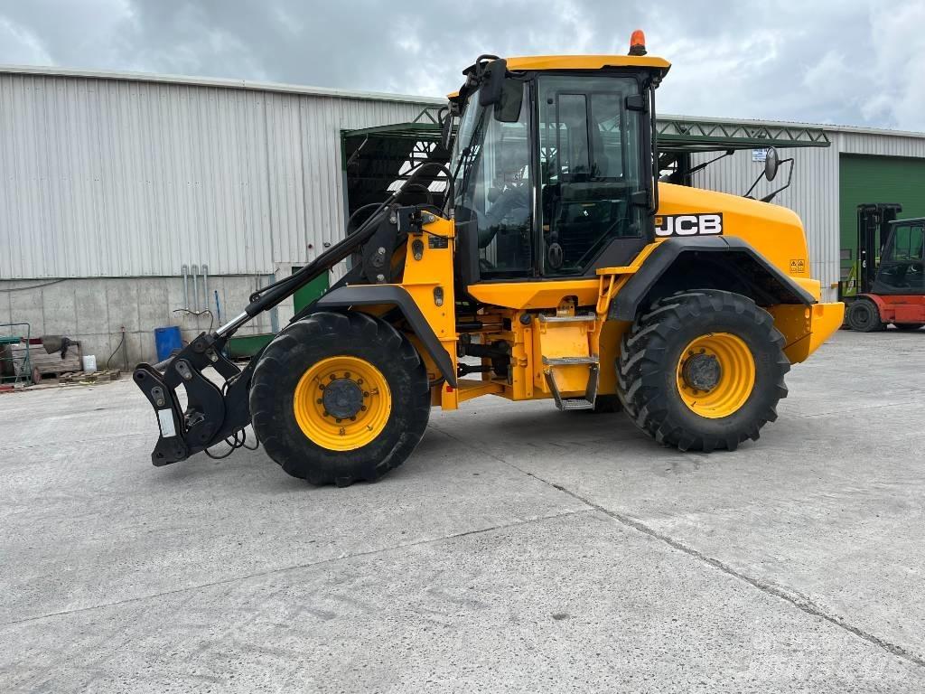 JCB 413 S Kolové nakladače