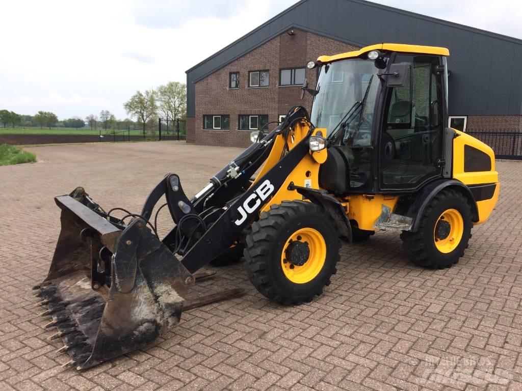 JCB 406 Kolové nakladače