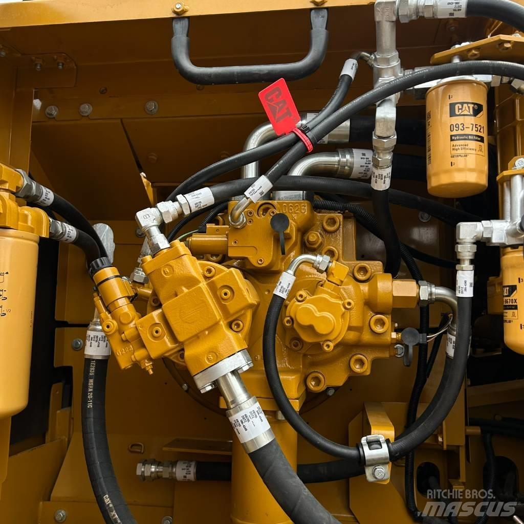 CAT 336D2L Pásová rýpadla