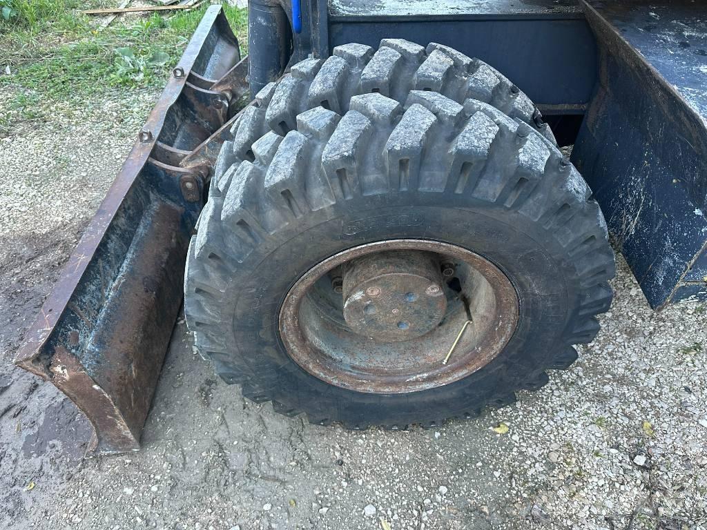 Komatsu PW 160-7E0 Kolová rýpadla