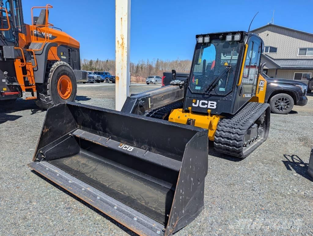 JCB 3TS-8T Smykem řízené nakladače
