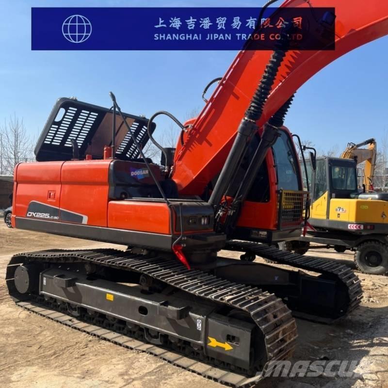 Doosan DX 225 Pásová rýpadla