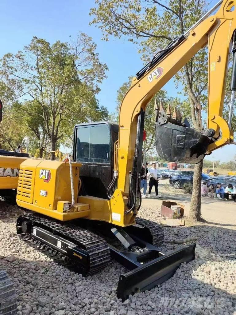 CAT 306 Mini rýpadla < 7t