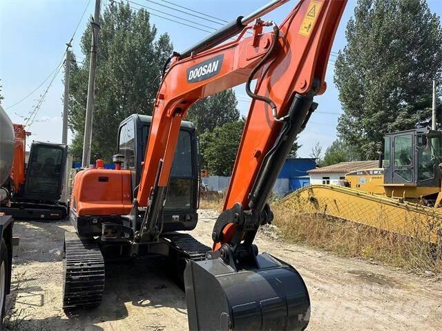 Doosan DX55 Mini rýpadla < 7t