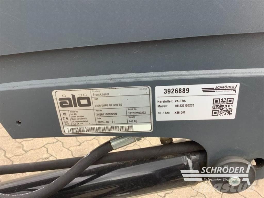 Valtra X36 DM Čelní nakladače a rypadla