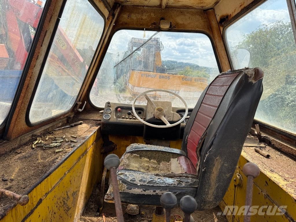JCB 3 C II Rýpadlo-nakladače