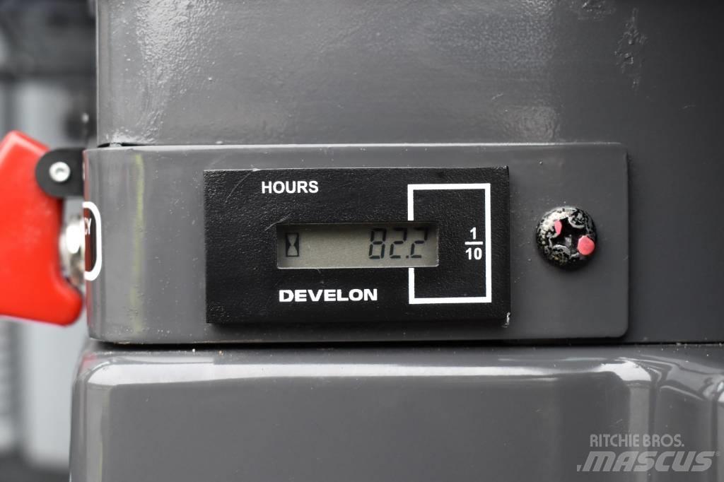 Develon DX27Z-7 Mini rýpadla < 7t