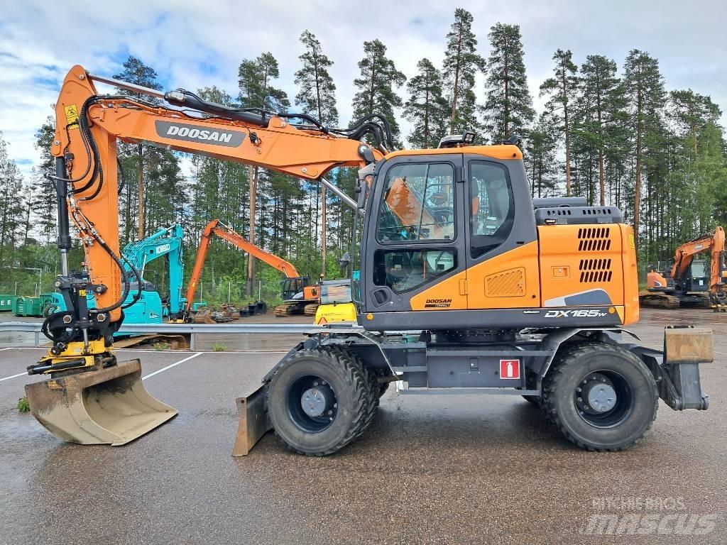 Doosan DX 165 W-5 Kolová rýpadla