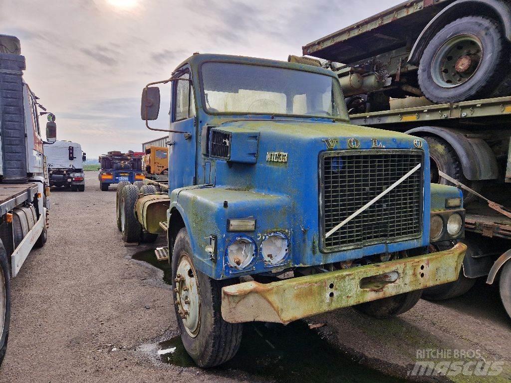Volvo N1033 6X4 Nákladní vozidlo bez nástavby
