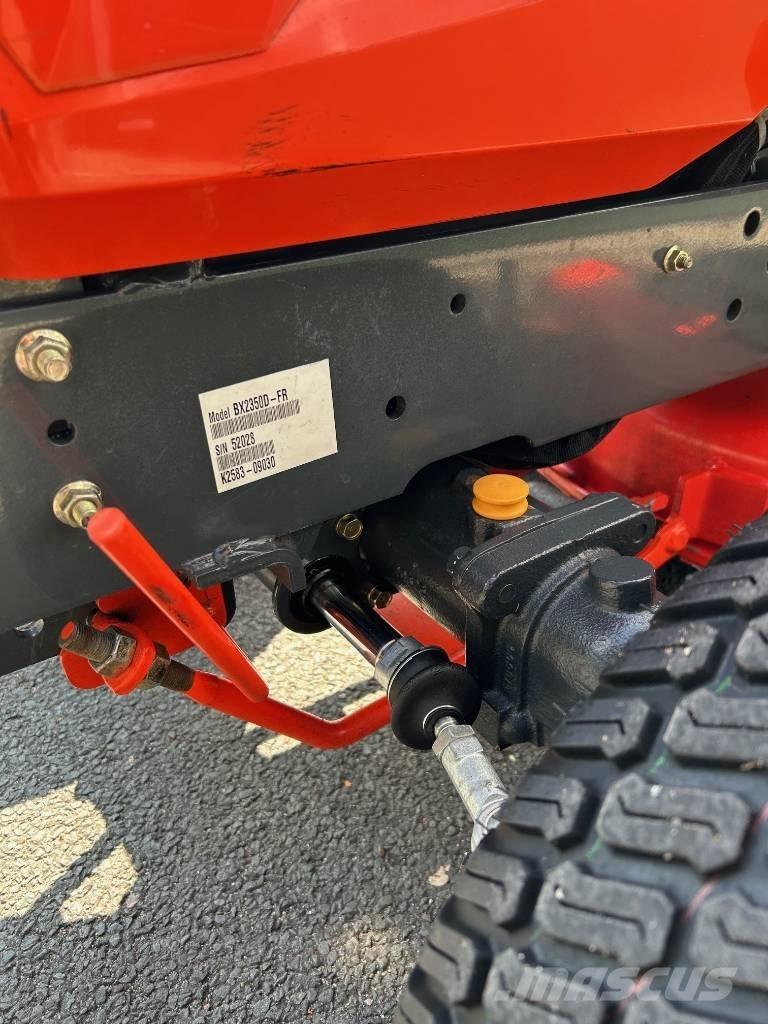 Kubota BX 2350 D Kompaktní traktory
