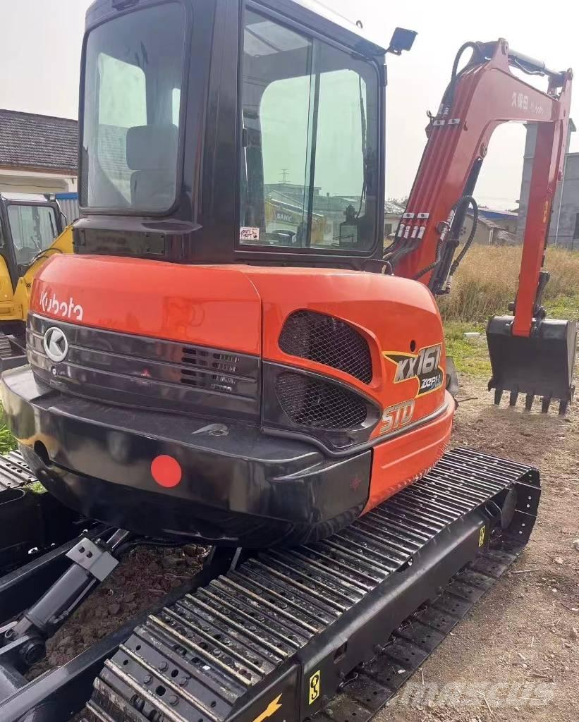 Kubota 161 Pásová rýpadla
