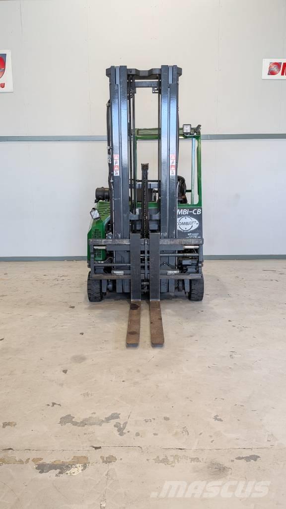 Combilift CB 3000 4 cestní vysokozdvižné vozíky