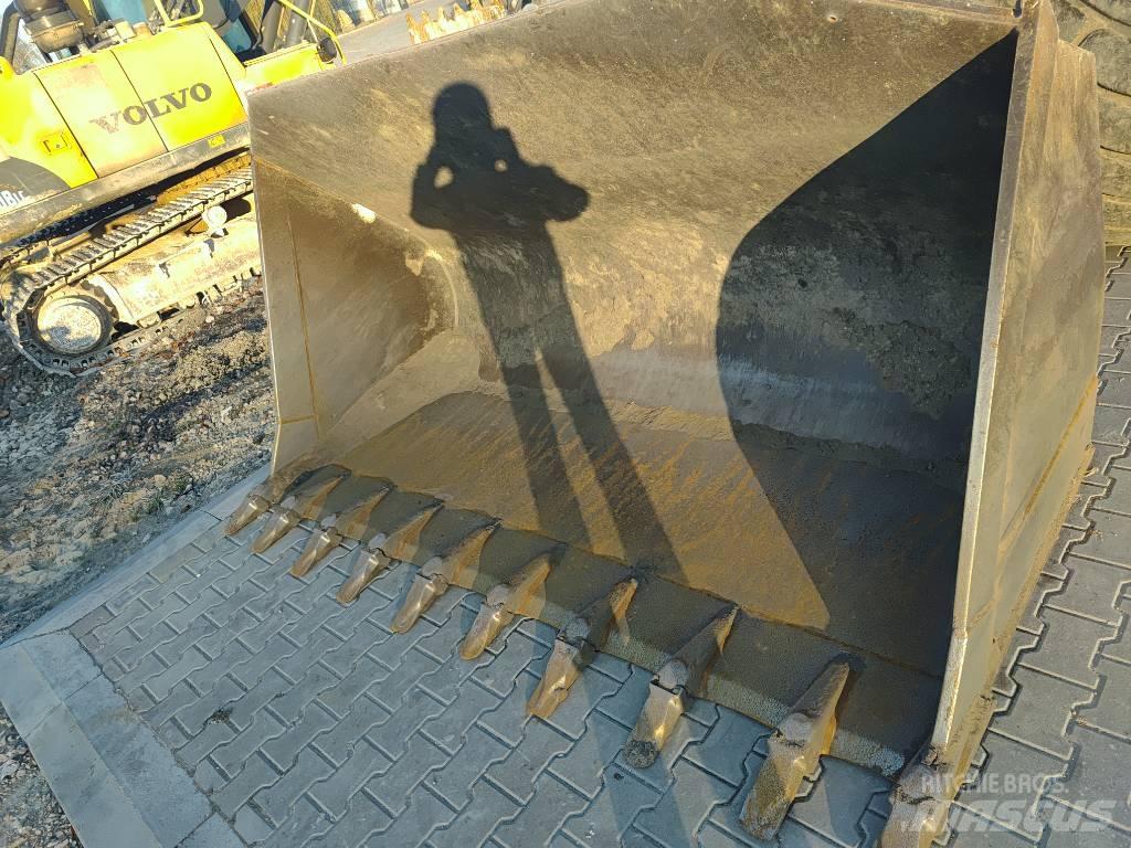 Hitachi ZW 310 Kolové nakladače