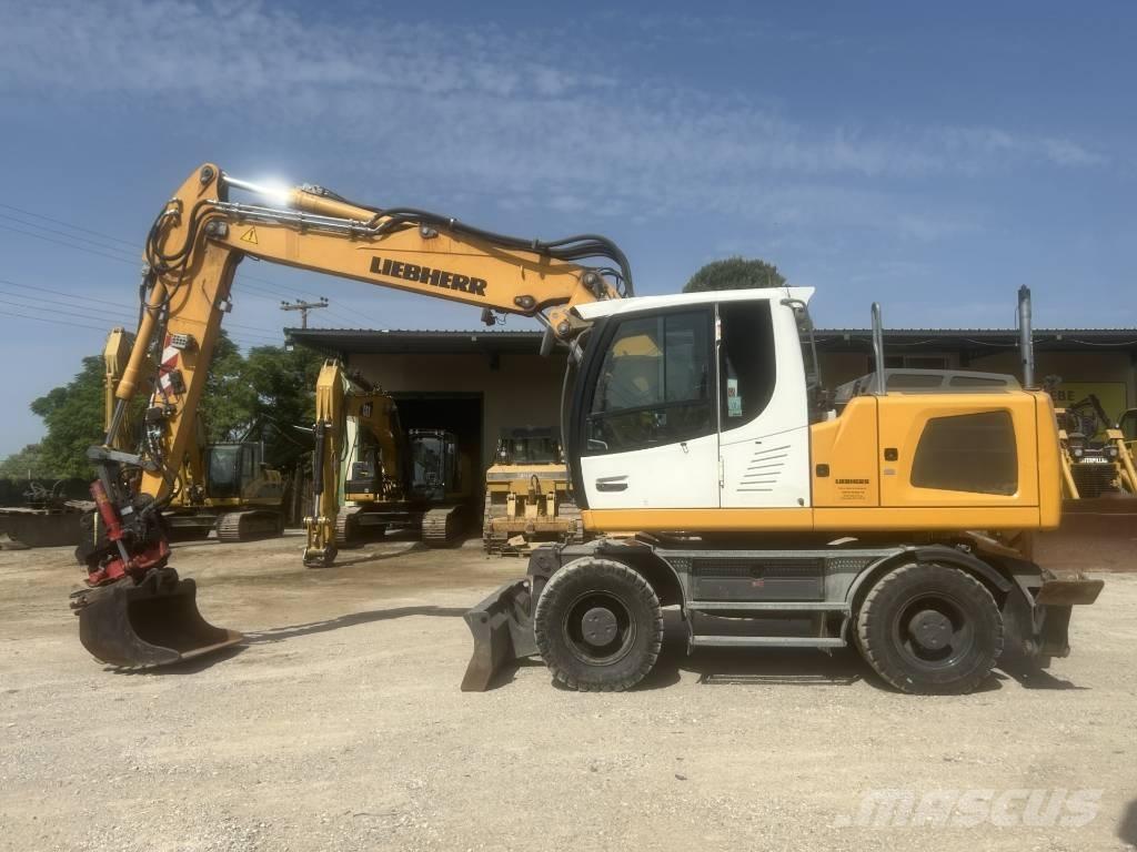 Liebherr 918 Kolová rýpadla