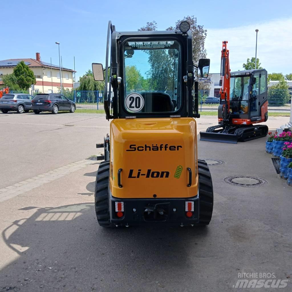 Schäffer Lader 24e Smykem řízené nakladače