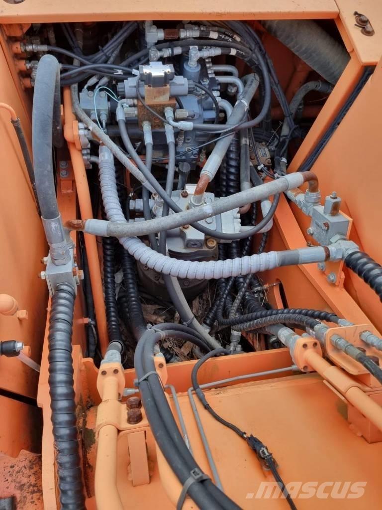 Doosan DX 210 W Kolová rýpadla