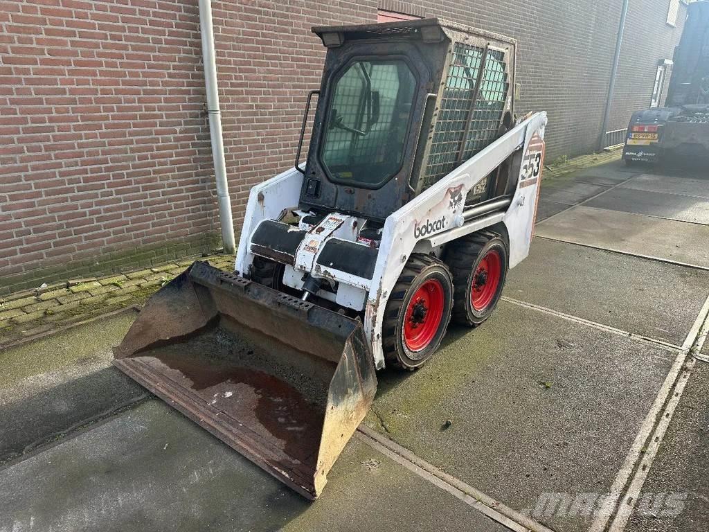Bobcat 553 Smykem řízené nakladače