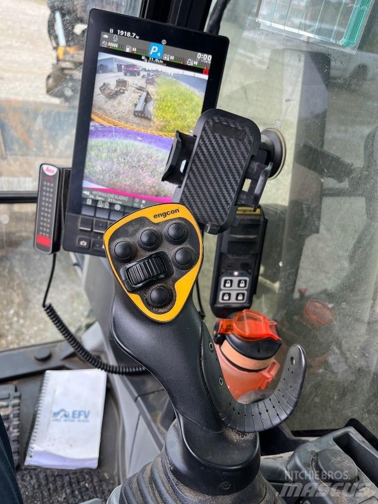 CASE CX 210 E Pásová rýpadla