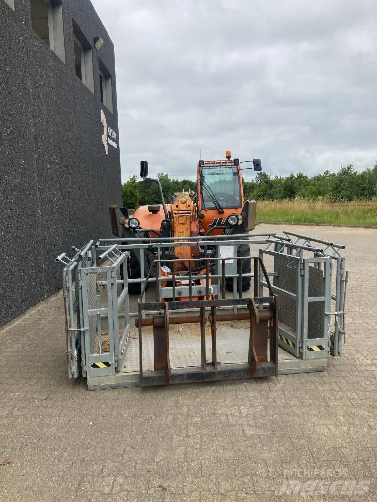 JLG 4017 PS Teleskopické manipulátory