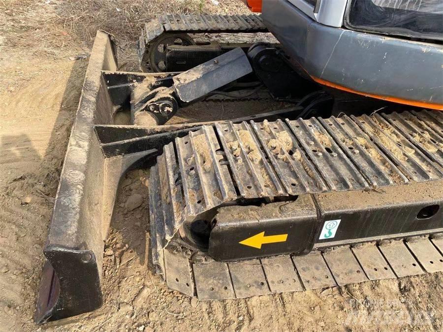 Hitachi EX75 Pásová rýpadla