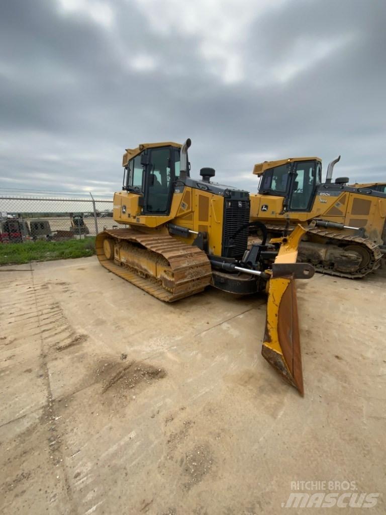 DEERE 750K Pásové dozery