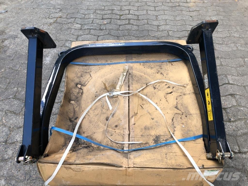 Iseki TH4 Kompaktní přídavné zařízení pro traktory