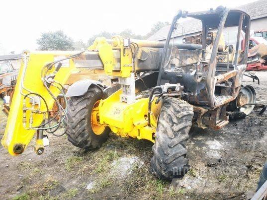 JCB 535-95  crossover Nápravy