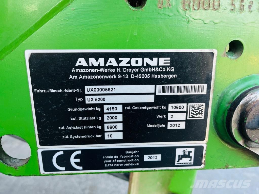 Amazone UX 5200 Tažené postřikovače