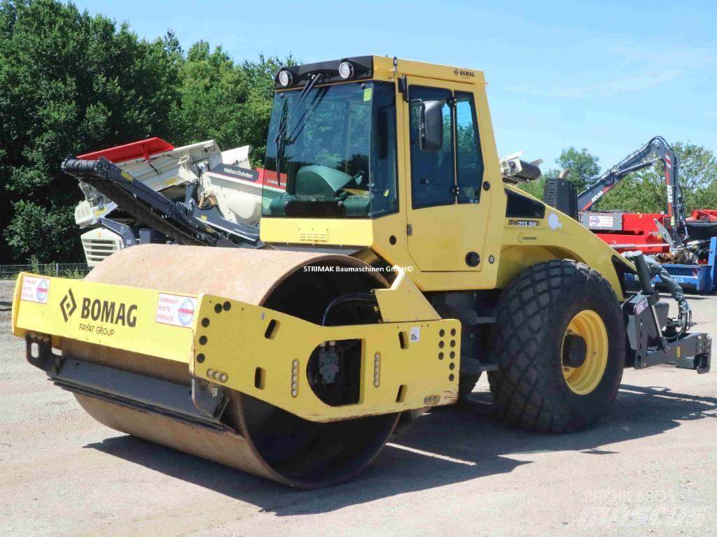 Bomag BW 213 D H-4 i Půdní kompaktory
