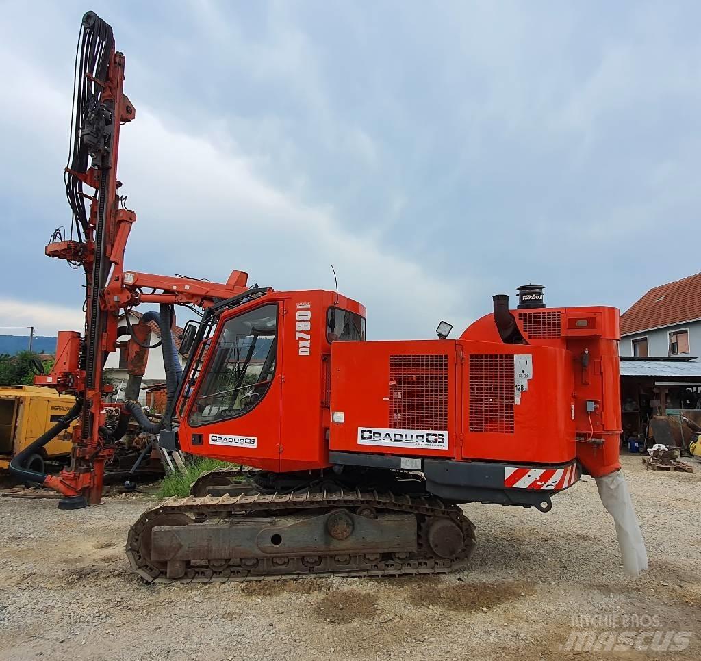 Sandvik DX 780 Povrchové vrtací stroje