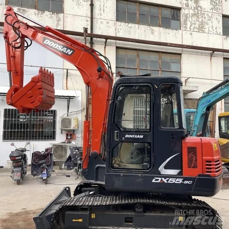Doosan DX55-9C Pásová rýpadla