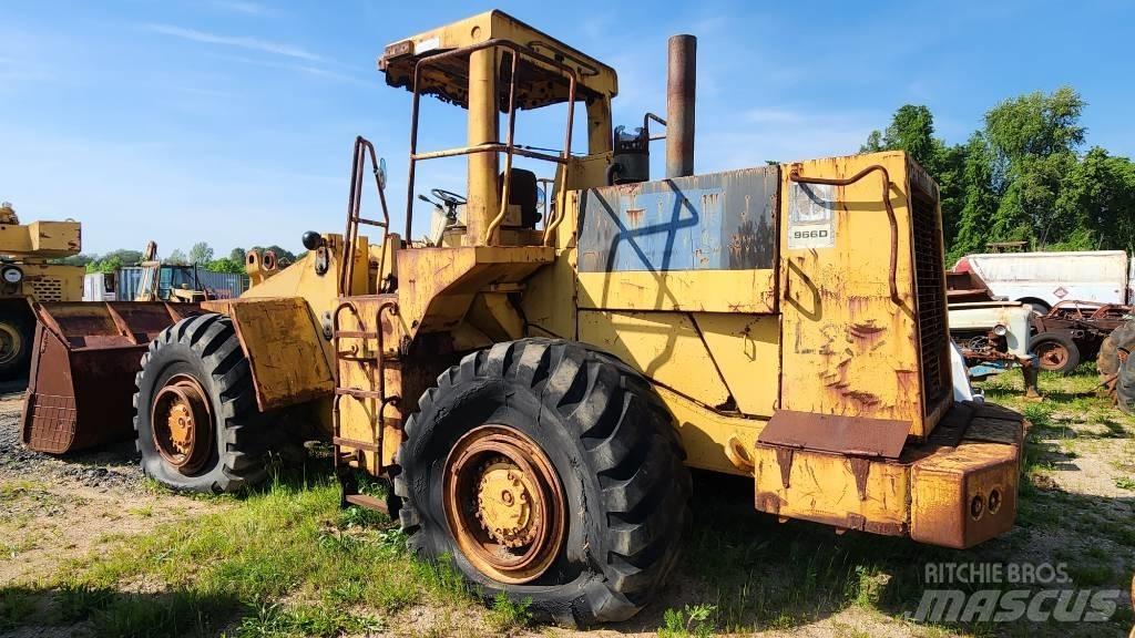 CAT 966 D Kolové nakladače